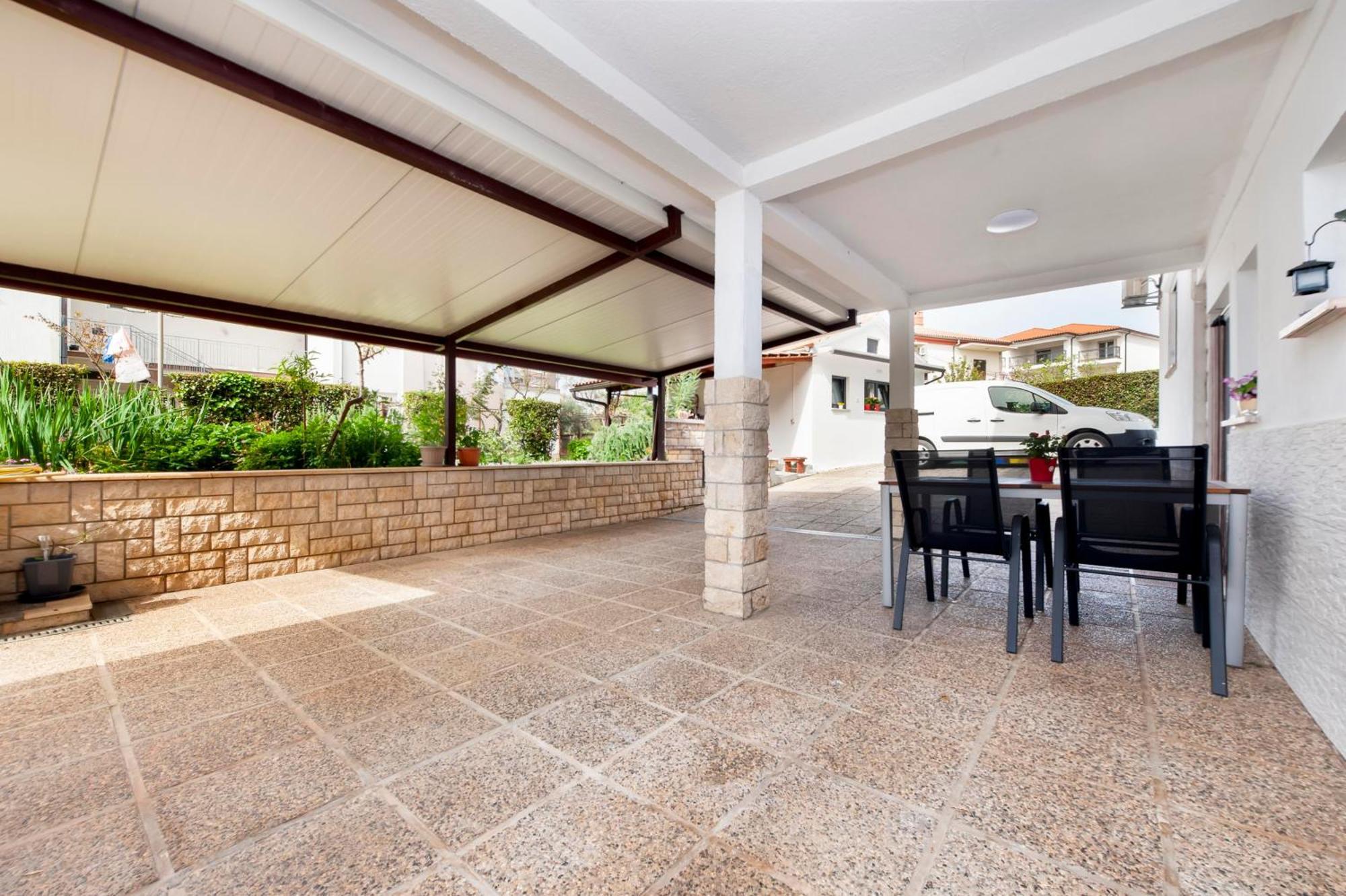 Apartments And Room Silvana Rovinj Exterior foto