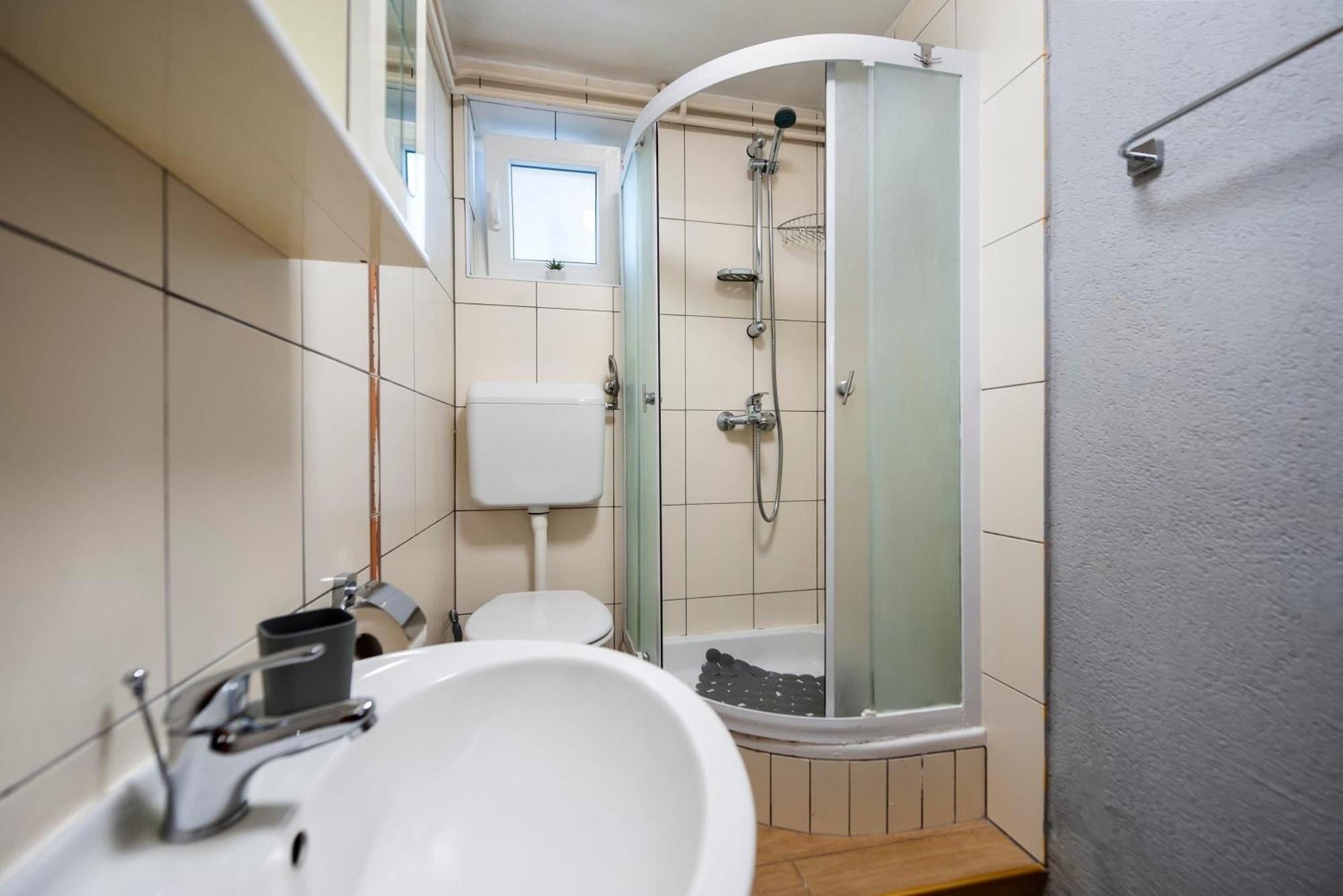 Apartments And Room Silvana Rovinj Exterior foto